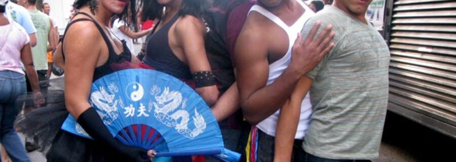 Esas locas histéricas, rabiosas…