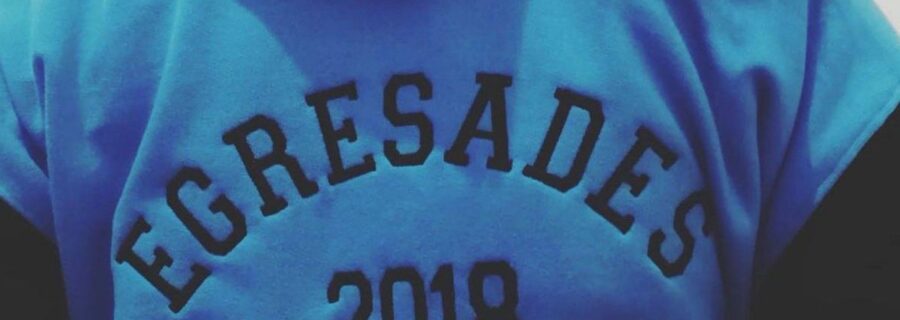 La palabra "Egresades"